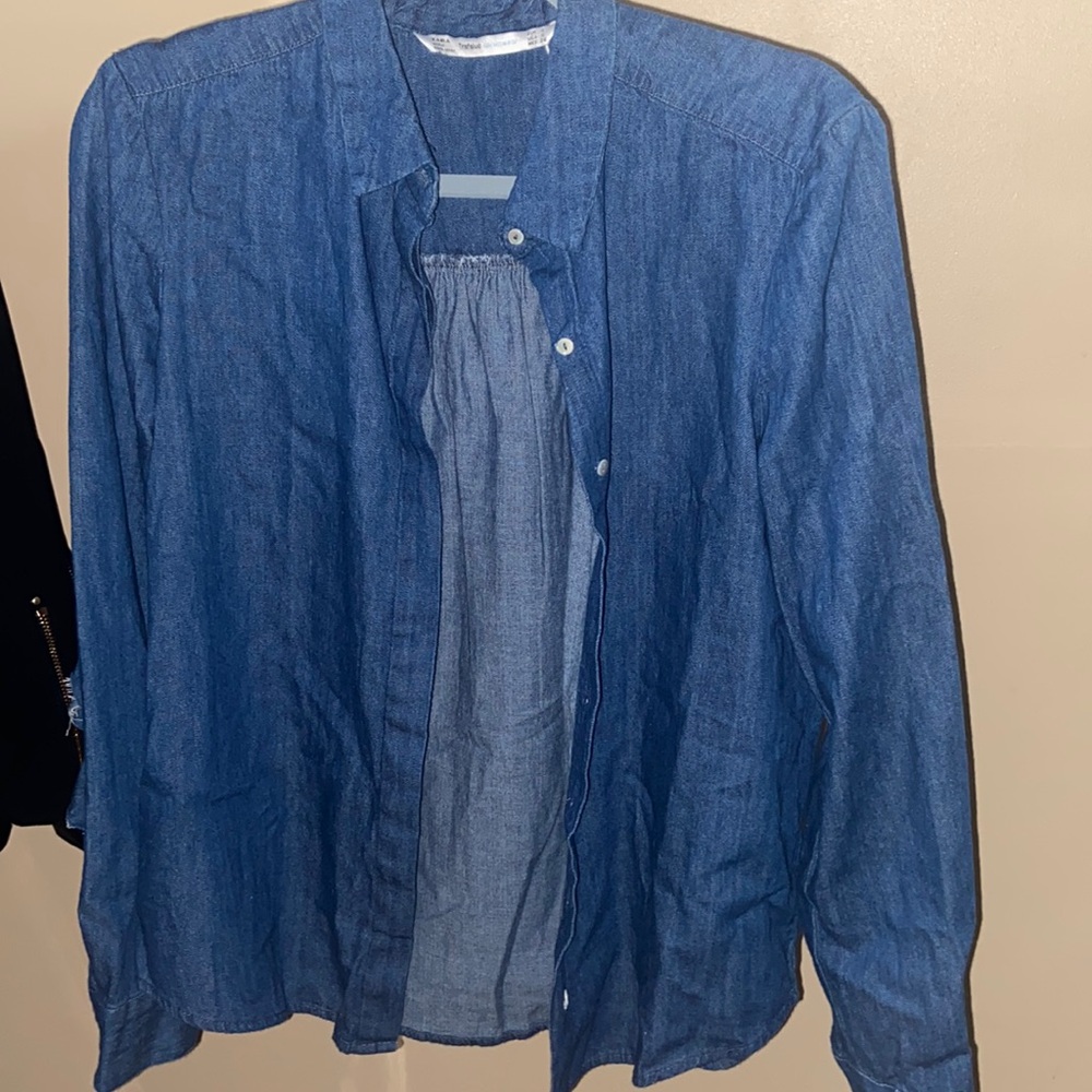 🌷NWT ZARA trafaluc denim shirt